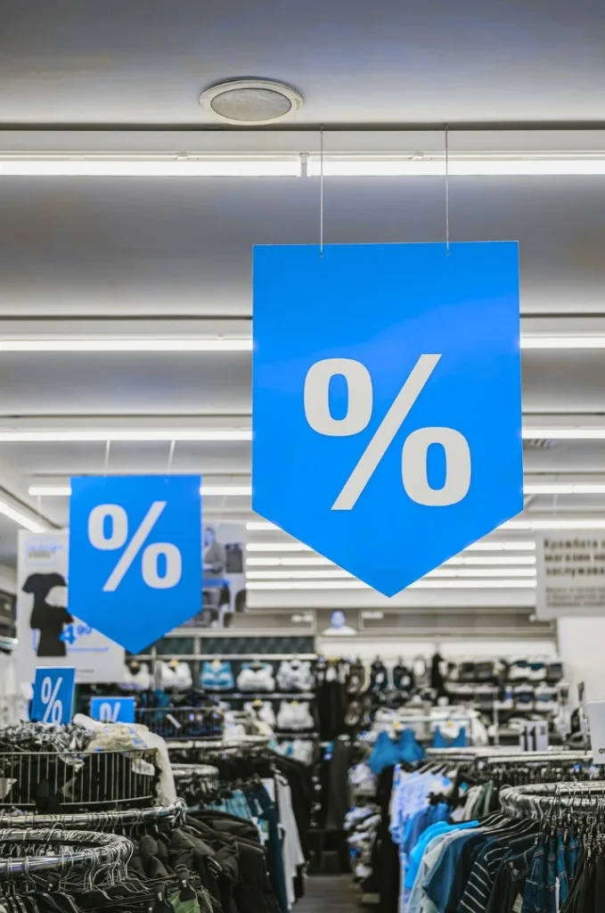 store hang signs spectrum